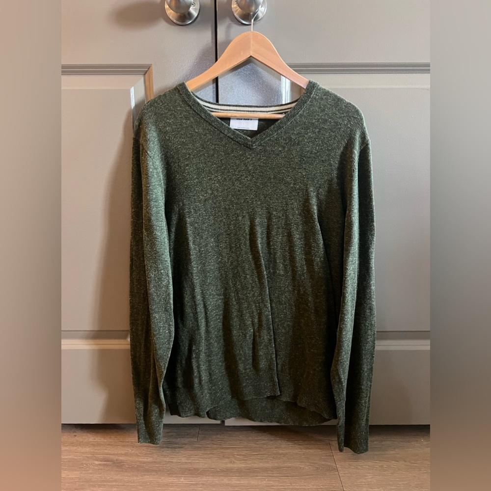 Old Navy V-Neck